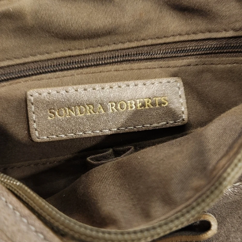 Sondra Roberts Bronze Metallic Bow detail purse Suede Fringe Thick strap